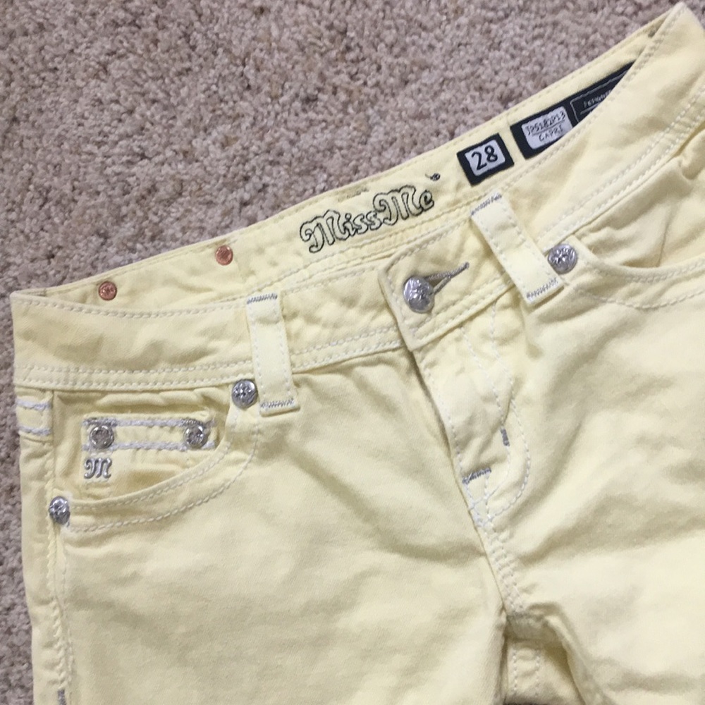 Miss Me Capri Jeans😍 as is